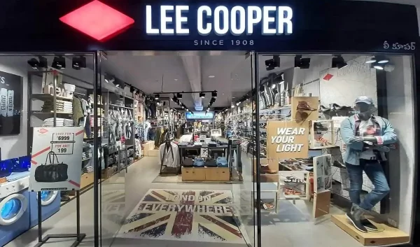 Lee Cooper